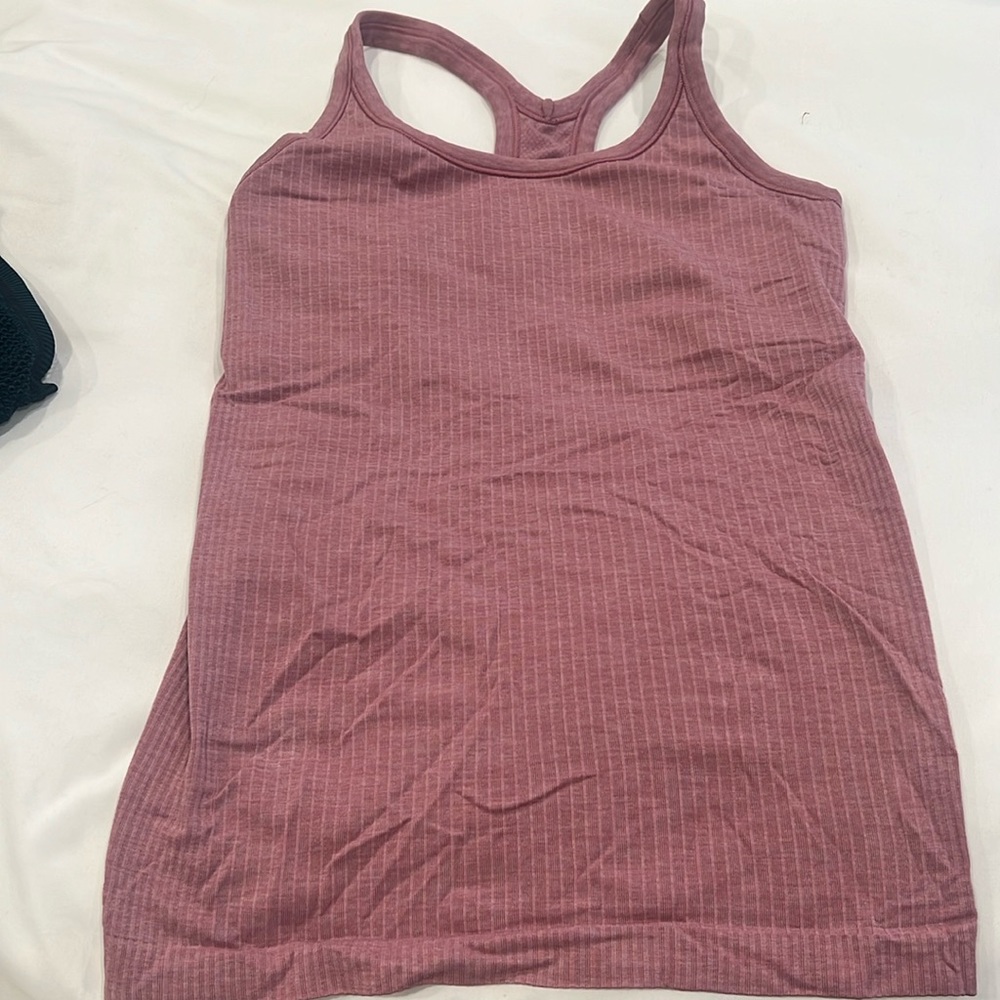 Lululemon tank, pink, barely worn